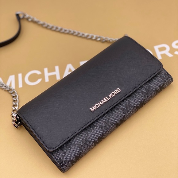 Michael Kors Handbags - Michael Kors Crossbody Clutch Wallet on Chain